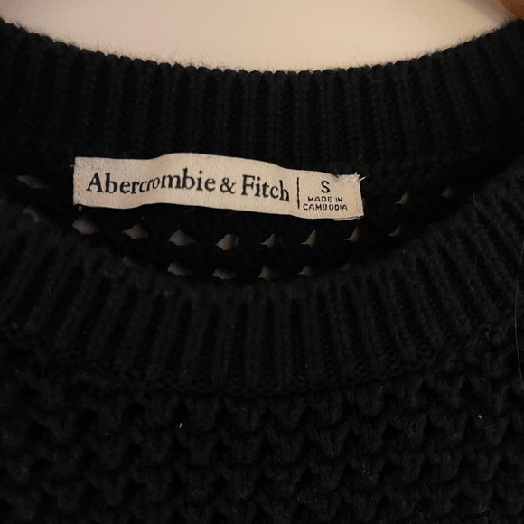 Abercrombie and Fitch crochet top size small - Picture 2 of 2